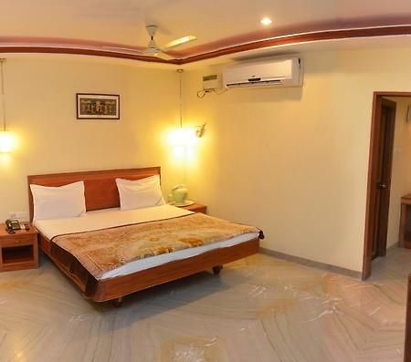 Hotel Raya'S Annexe-1 Kumbakonam Kültér fotó